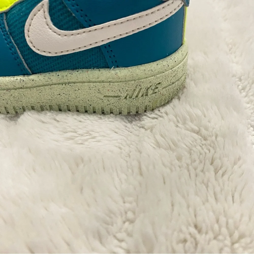 Nike Force 1 Crater Next Nature Kids Teal and Lime Sneakers Size 5c
